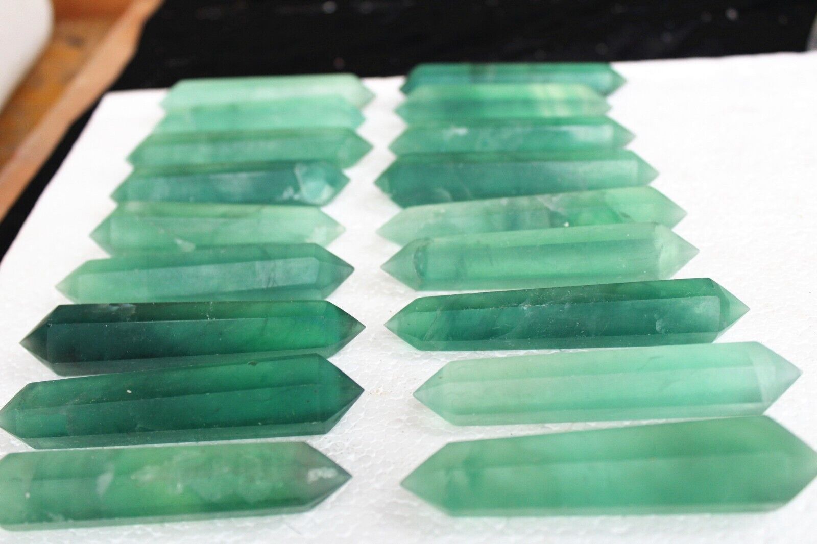1071g Natural Transparent Green Fluorite Crystal Dt Wand Point Healing L9